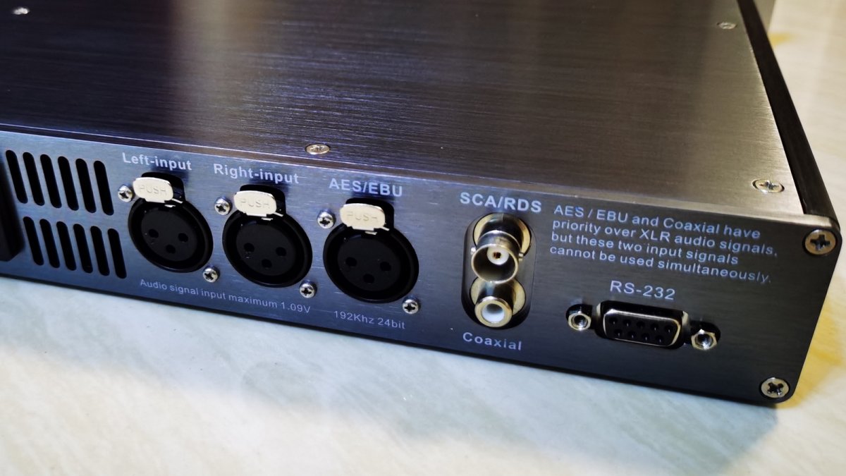 (image for) [FMT5.0-50H] 50Watt FM broadcast transmitter